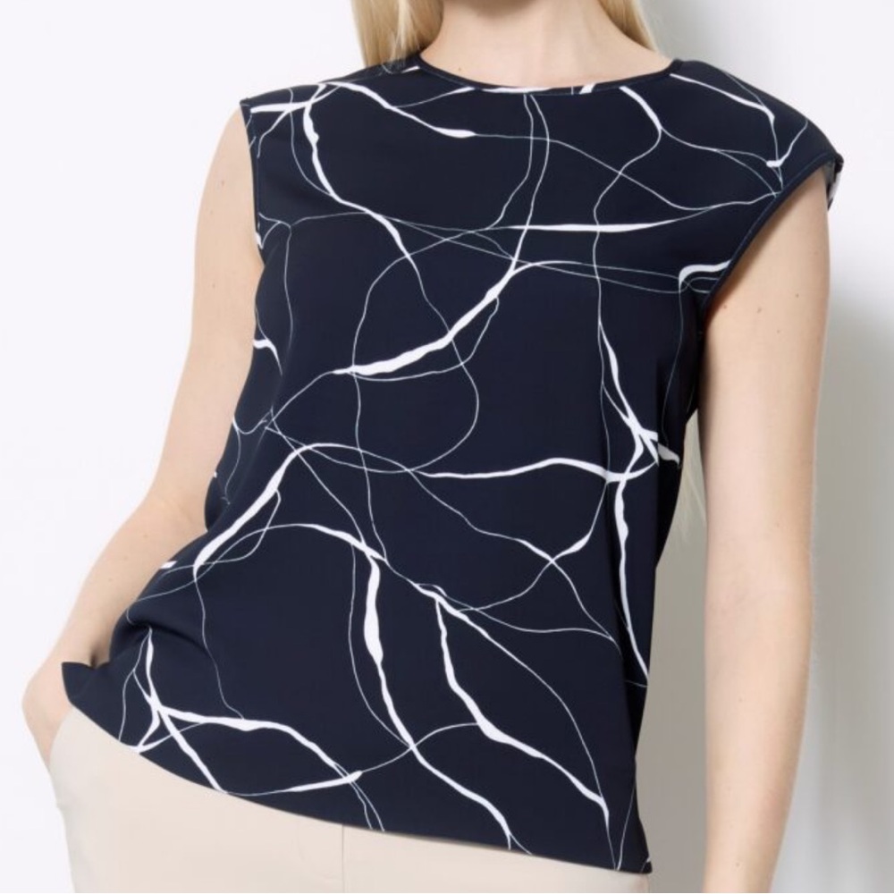 Women's Black and White Marble Abstract Top